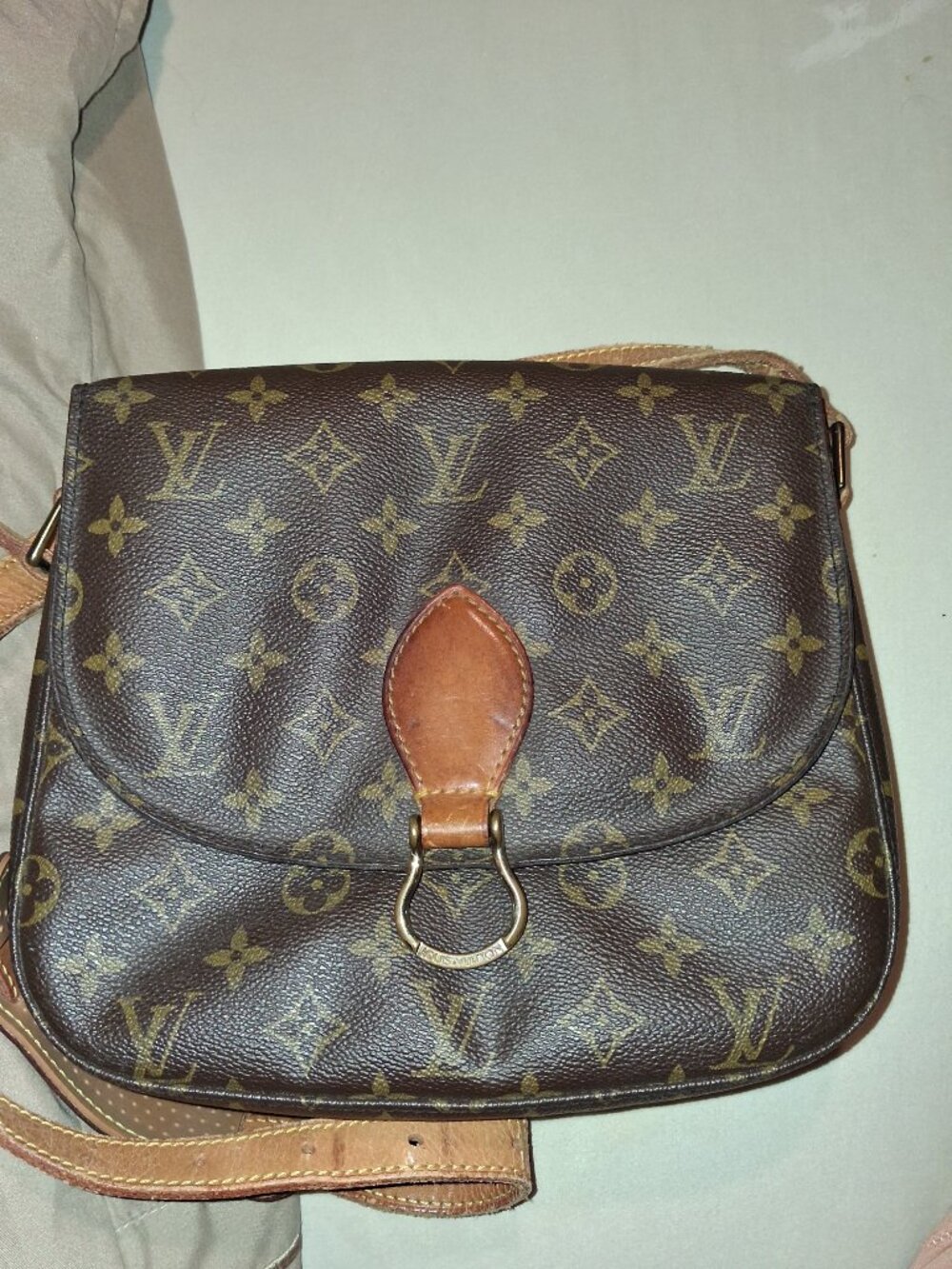 Louis Vuitton Monogram Saint Cloud GM - Picture 8 of 13